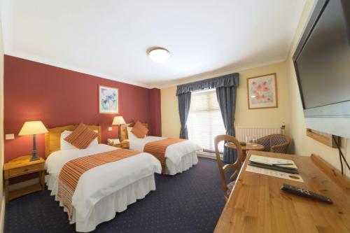 Abberley Court Hotel Тала Номер фото